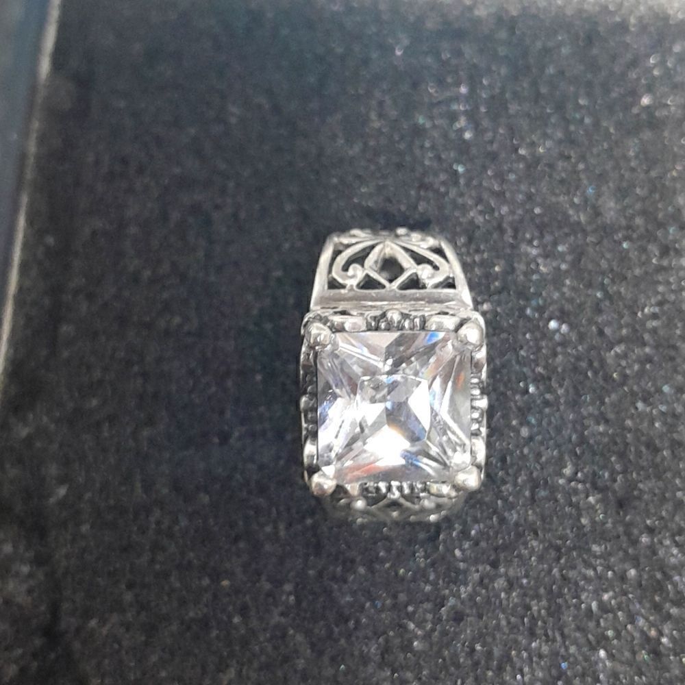 Unisex Sterling Silver Large Stone Ring...Size 7
